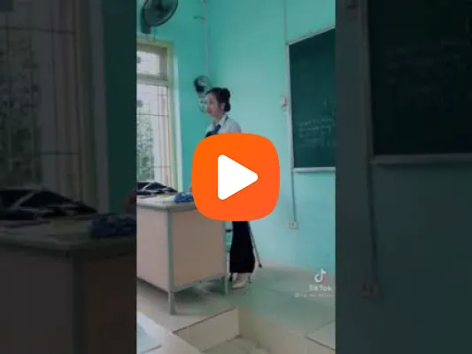 Clip Lên giường với em gái đầm ngủ trắng ngày nào cũng bắt trả bài