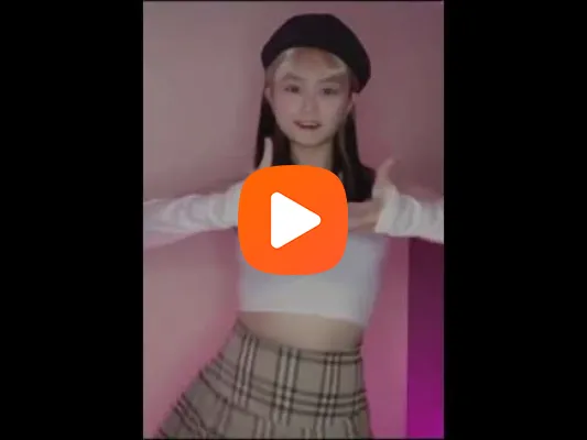 Clip Lút cán với em chân dài