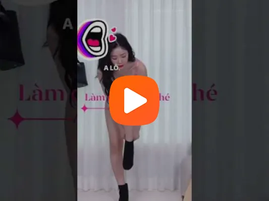 Clip Em livestream thủ dâm với cà tím trong tiệm gội đầu