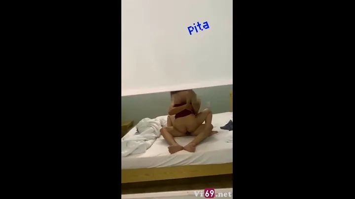 Chuẩn bị trước khi đưa cô bạn gái đi ăn – Checker Pita