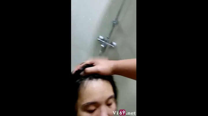Cuộc hội ngộ với cô bạn gái dễ thương