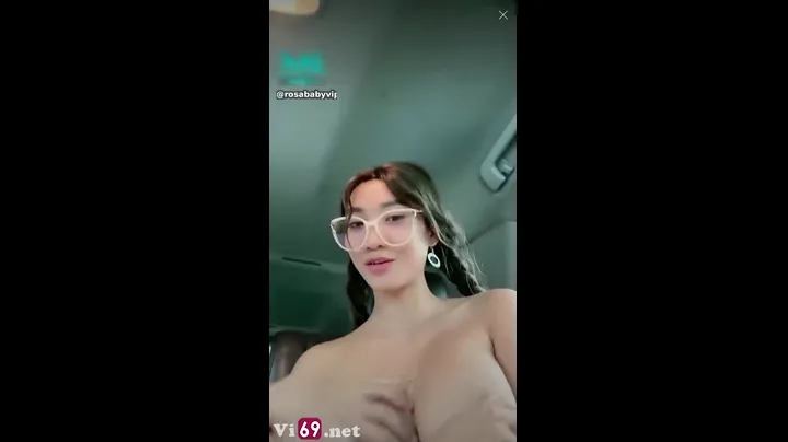 Anh tài xế gặp cô gái xinh đẹp rosababyvip trên xe ô tô