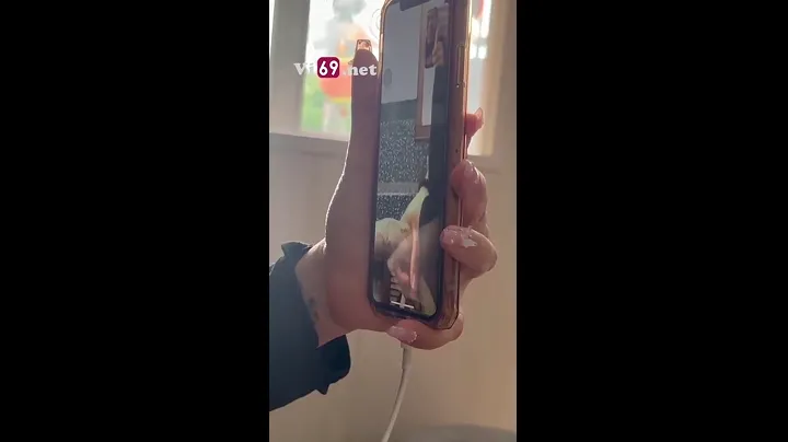 Chàng trai trẻ ham hố bị gái hư gài bẫy