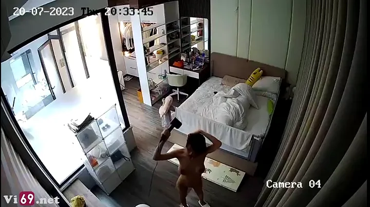 Vợ chồng trẻ chơi đồ và xả đồ bị hack camera